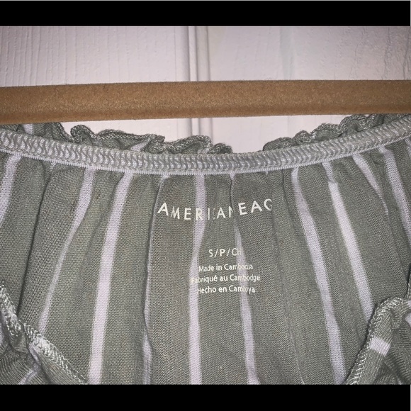 American Eagle Cropped Tee - Picture 2 of 3